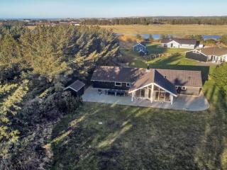 Holiday Home Synnöve - 550m from the sea by Interhome - 7