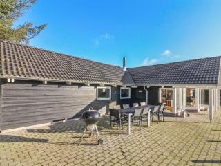 Holiday Home Synnöve - 550m from the sea by Interhome - 6