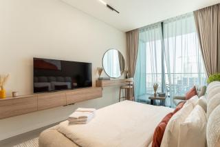 HAVN - Bright & Cozy Studio at Binghatti Azure JVC - 4