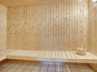 Holiday Home Lenni - 700m from the sea by Interhome - 4