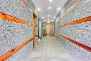 Hotel O Model Town Mall Road - 6