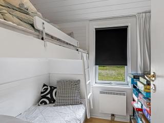 Holiday Home Stina - 250m from the sea by Interhome - 2