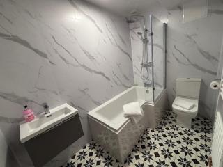 East Halton Hotel - 2