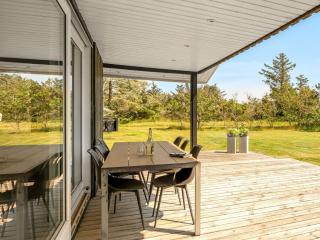Holiday Home Bent - 750m from the sea by Interhome - 6
