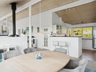 Holiday Home Alyssa - 300m from the sea by Interhome - 7