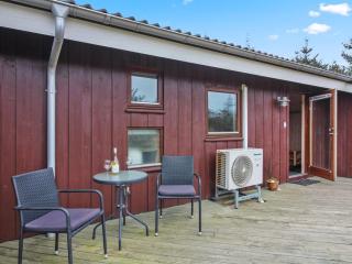 Holiday Home Arngerd - 450m from the sea by Interhome - 6