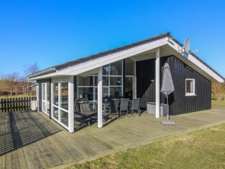 Holiday Home Nynke - 600m from the sea by Interhome - 4