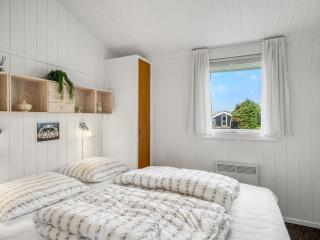 Holiday Home Hælf - 400m from the sea by Interhome - 2