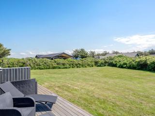 Holiday Home Biarni - 300m from the sea by Interhome - 5