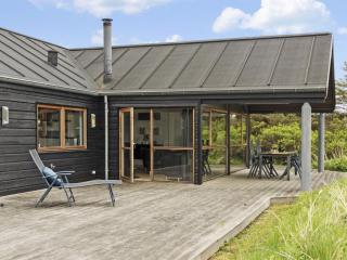 Holiday Home Ilmatar - 650m from the sea by Interhome - 4