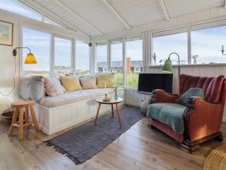 Holiday Home Anissa - 100m from the sea by Interhome - 2