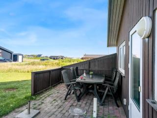 Holiday Home Loryleimis - 300m from the sea by Interhome - 3