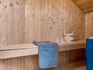 Holiday Home Gottfrede - 600m from the sea by Interhome - 5