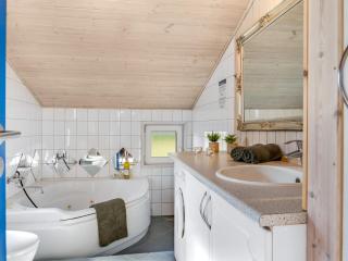 Holiday Home Ralf - 300m from the sea by Interhome - 7