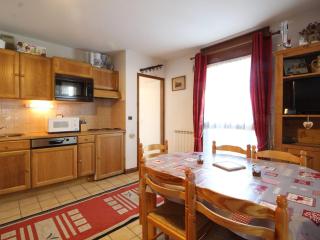 Charmant 2P avec balcon, 5 couchages, pieds des pistes, proche télécabine et centre village - FR-1-572-171 - 6