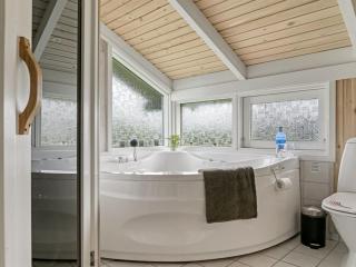 Holiday Home Sina - 300m from the sea by Interhome - 7
