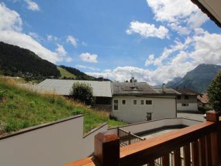 Appartement cosy 4 pièces, 8 pers, garage, proche pistes et commerces - FR-1-572-73 - 3