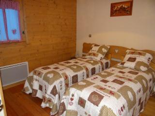 Appartement cosy 4 pièces, 8 pers, garage, proche pistes et commerces - FR-1-572-73 - 1