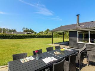 Holiday Home Susan - 600m from the sea by Interhome - 2