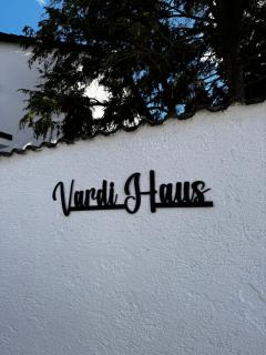 Vardi Haus - 9