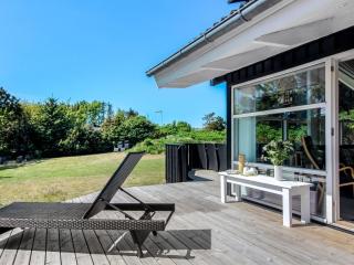 Holiday Home Elvan - 450m from the sea by Interhome - 4