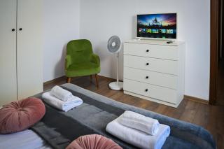 The Bridge of Lies Apartment - 9