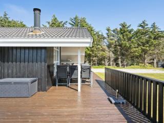Holiday Home Ilka - 375m from the sea by Interhome - 2