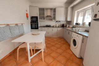 Capela's Guest House - 2