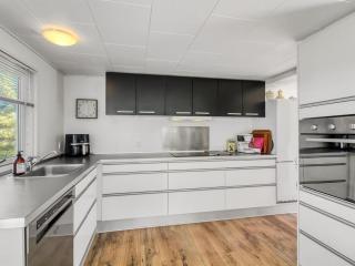 Holiday Home Daren - 600m from the sea by Interhome - 7