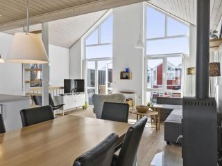Apartment Chris - 750m from the sea by Interhome - 9