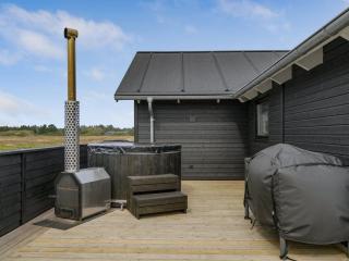 Holiday Home Ina - 1-2km from the sea by Interhome - 3