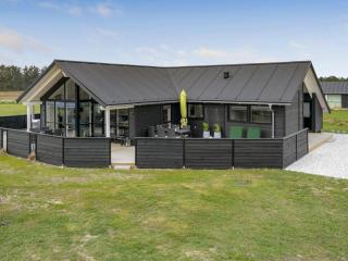 Holiday Home Ina - 1-2km from the sea by Interhome - 4