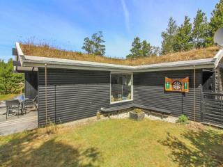 Holiday Home Heike - 1-3km from the sea by Interhome - 5