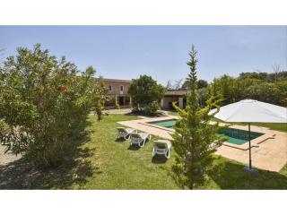 Poolside Garden Retreat in Búger - 8