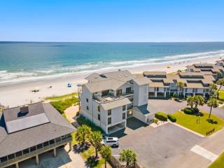 Penthouse on the Point condo by Peace Vacations - 8