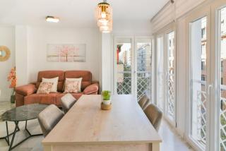 Magnificent- 2Bd 2Bth- City Center - 1