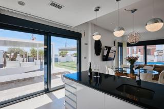 Luxury villa in Villa Martin - by Welcomely - 2