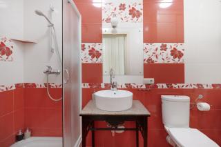 Brand New 2 Bedroom Flat with Balconies and Views - 8