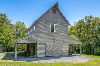 Countryside Barndominium in Virginia with Patio - 0