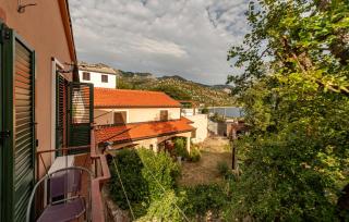 Gorgeous Apartment In Karlobag With Wifi - 6