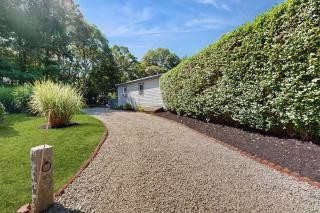 1BR Cottage with Tranquil Charm and Great Location - 0