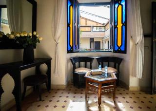 Riad Tala - 8