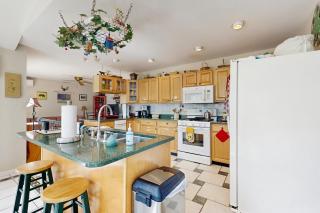 White Mountain Getaway - 2