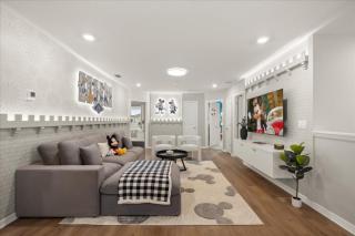 10 Bedrooms 8 Bathrooms Windsor Cay 15923Cc - 2