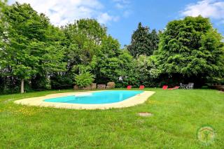 Lariboisiere - - 6
