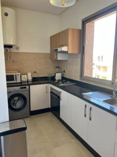 Luxury 2 bedroom apartment with pool - 4