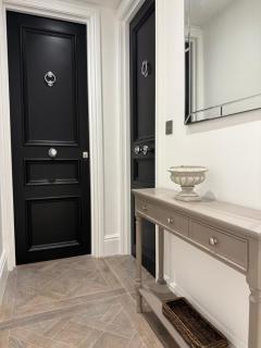 The Brent Cross Suite - 2