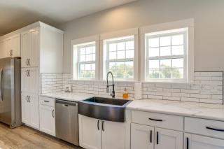 5 Mi to Lake Anna State Park Modern Family Home! - 3