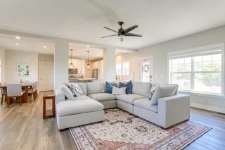 5 Mi to Lake Anna State Park Modern Family Home! - 5