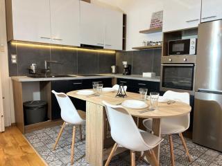 P9 by Small Home Budapest - 8